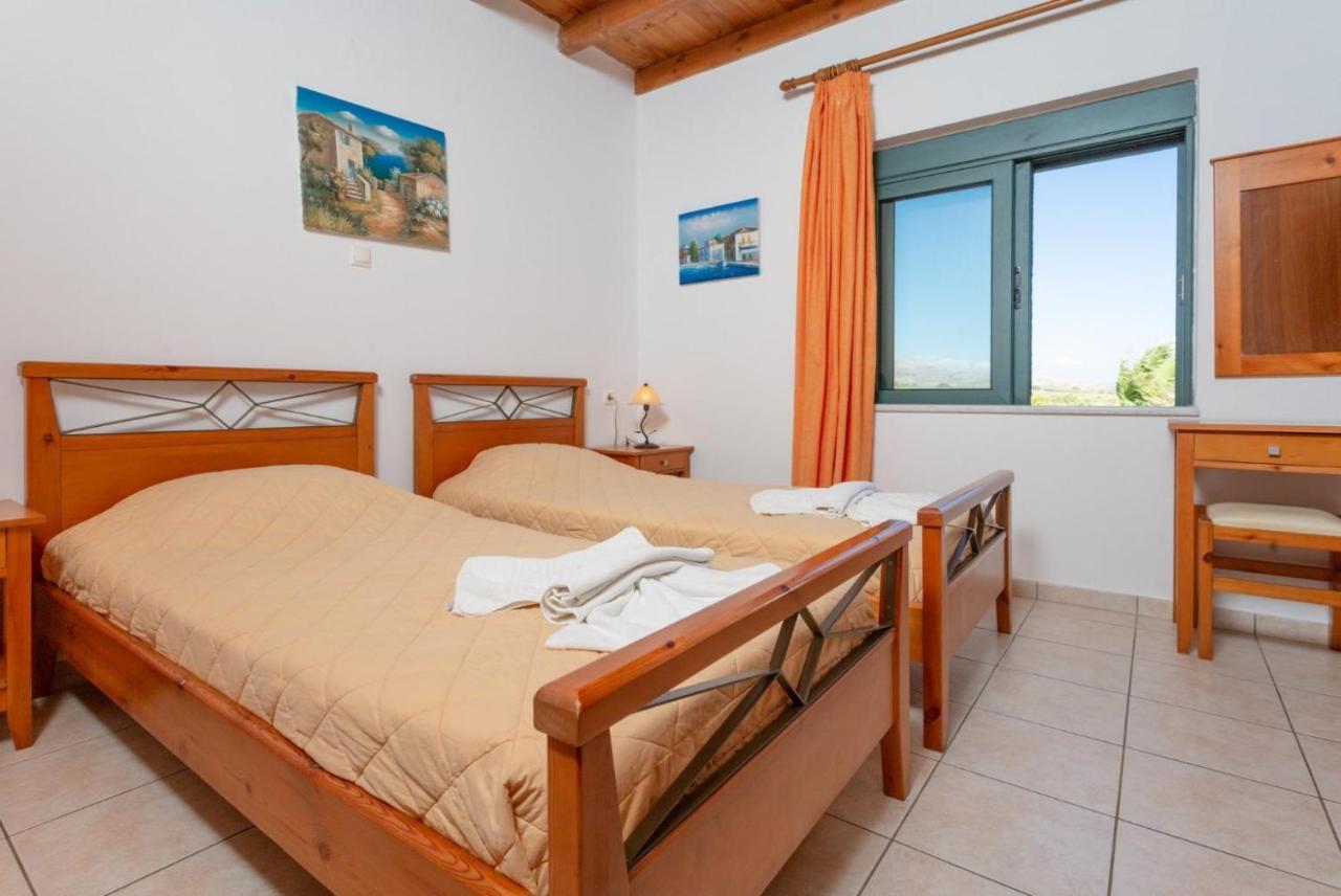 Spiros Villa Frangocastelo