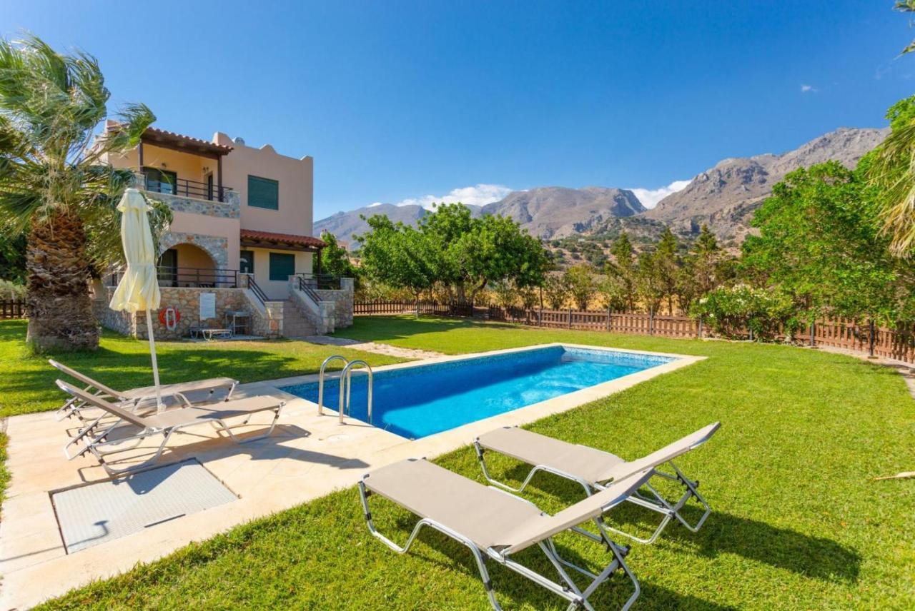 Spiros Villa